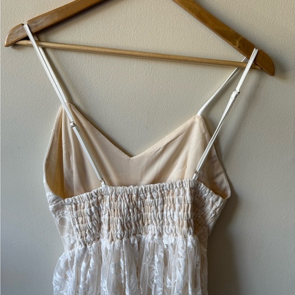 Baltic Born White Lace Maxi Dress - Picture 11 of 13